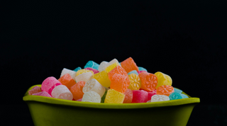 Delta 9 Gummies vs THC Gummies: What’s the Real Difference in 2025?